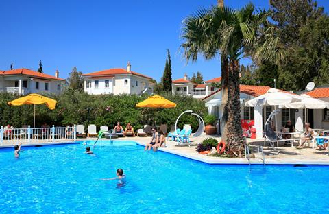 SUNEO CLUB Hydrele Beach SUNEO CLUB Hydrele Beach