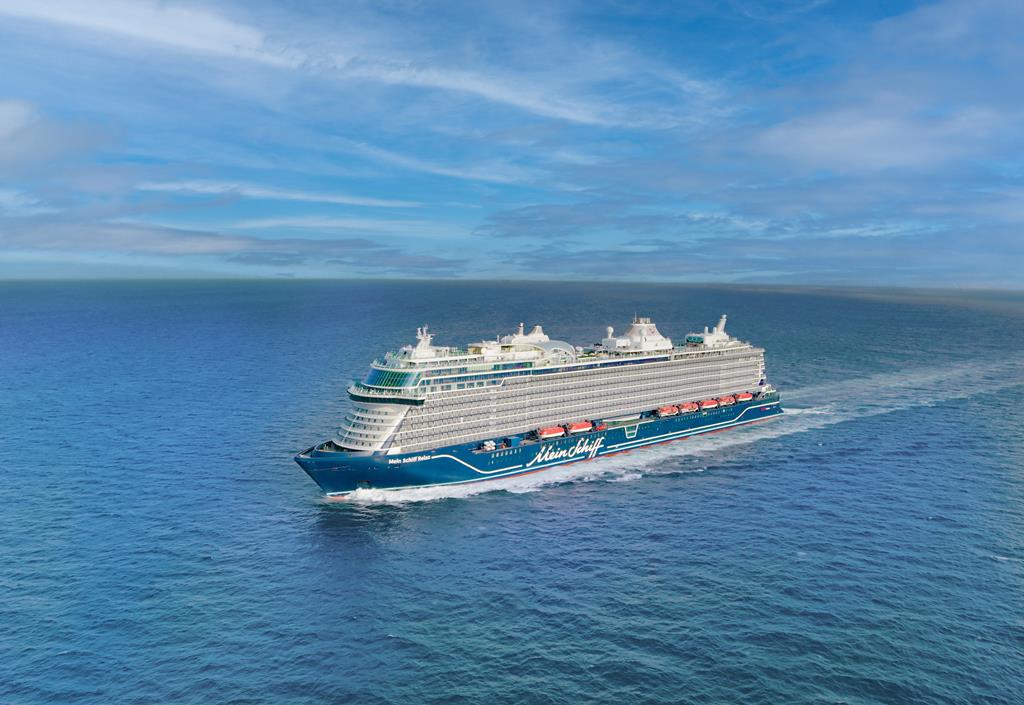 9-dg-cruise-west-mid-zee-mein-schiff-relax