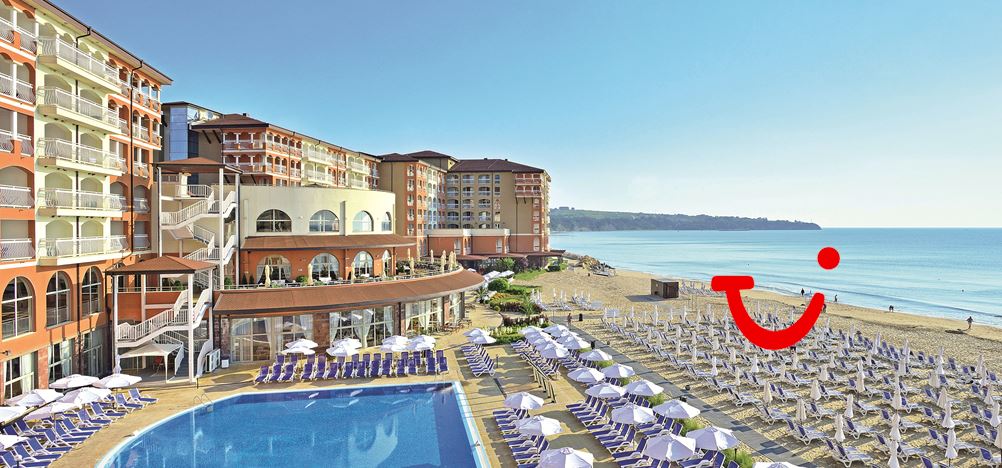 Sol Luna Bay Resort