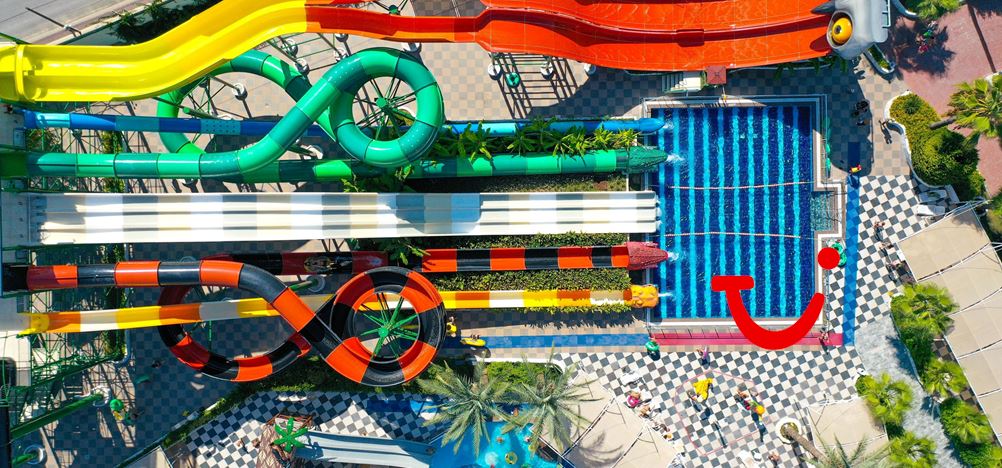 Crystal Admiral Resort Suites & Spa