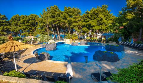 Matilde Beach Resort Kroatië Noord Dalmatië Vodice sfeerfoto groot