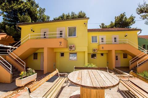 Zo goedkoop op autovakantie Noord Dalmatië ⏩ 4 Dagen logies ontbijt Matilde Beach Resort