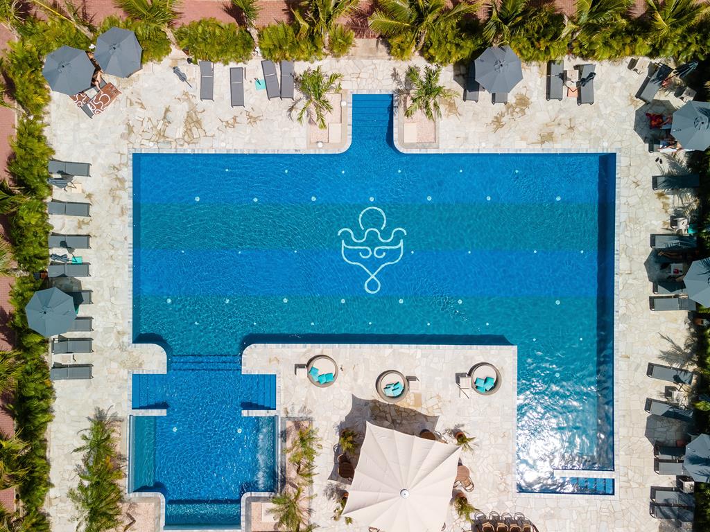 delfins-beach-resort-bonaire-tapestry-collection-by-hilton