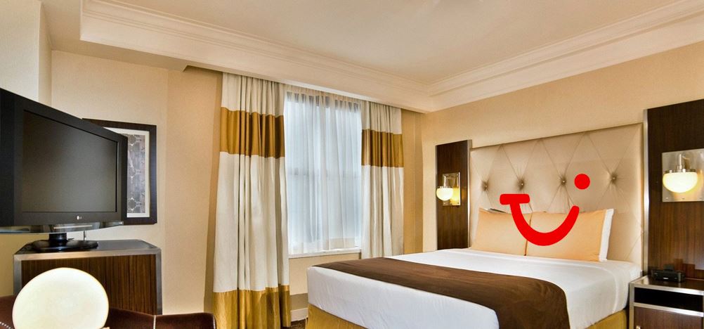The New Yorker Hotel by Lotte Hotels