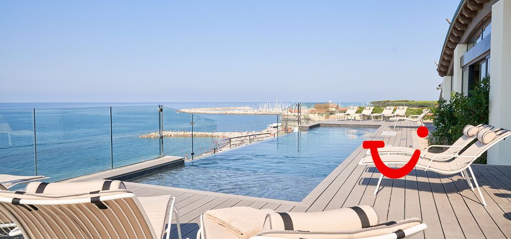 Palace Lido Hotel & Suites