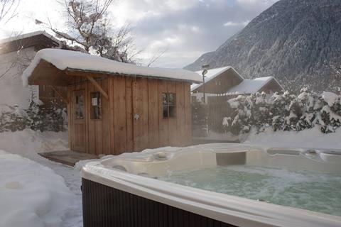 Last minute 4* Trentino € 647,- ▷ hond is welkom, wellness, zwembad, sauna, fitness