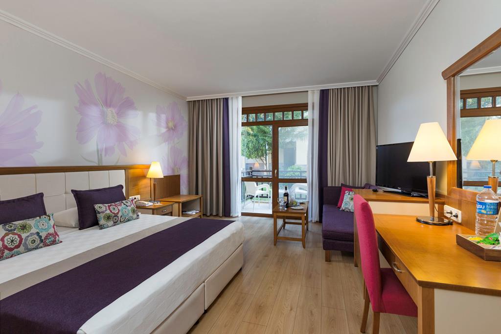 club-hotel-felicia-village