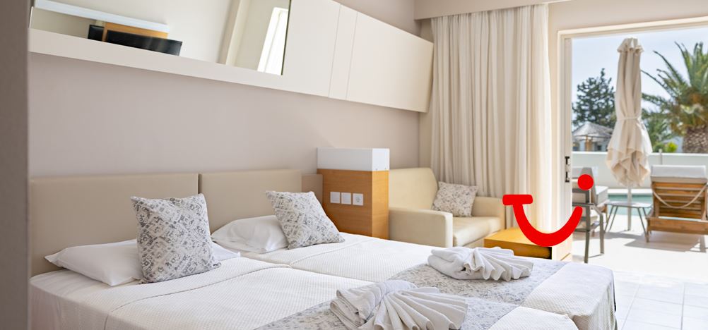 Sovereign Beach Hotel