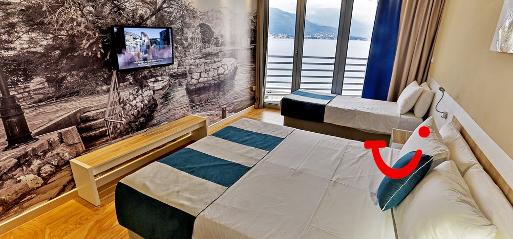 Carine Hotel Delfin