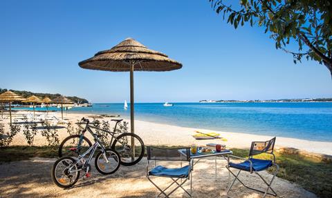 Goedkoop op zonvakantie Istrië 🏝️ Lanterna Premium Camping Resort Camping Adria