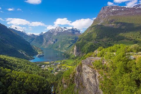 12-daagse rondreis Noorwegen Puur Natuur Noorwegen More og Romsdal Alesund sfeerfoto groot
