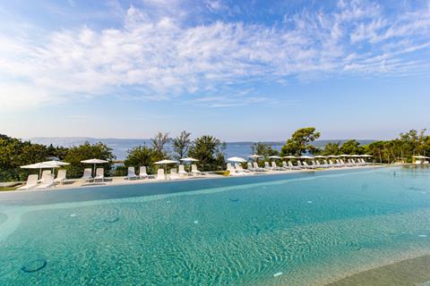 Camping 3* Kvarner Baai € 282,- ➤ hond is welkom, zwembad