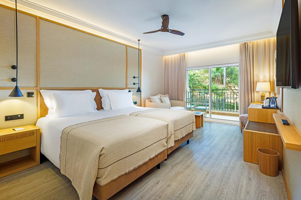8 Dagen logies/ontbijt Portobay Blue Ocean