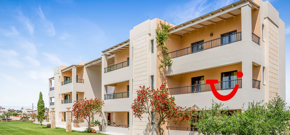 Golden Bay Apartments - Garden Haven