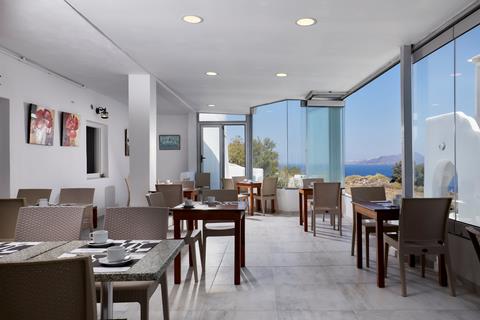 Vakantie 3* adults only Santorini € 597,- ✓ restaurant(s), wellness, zwembad