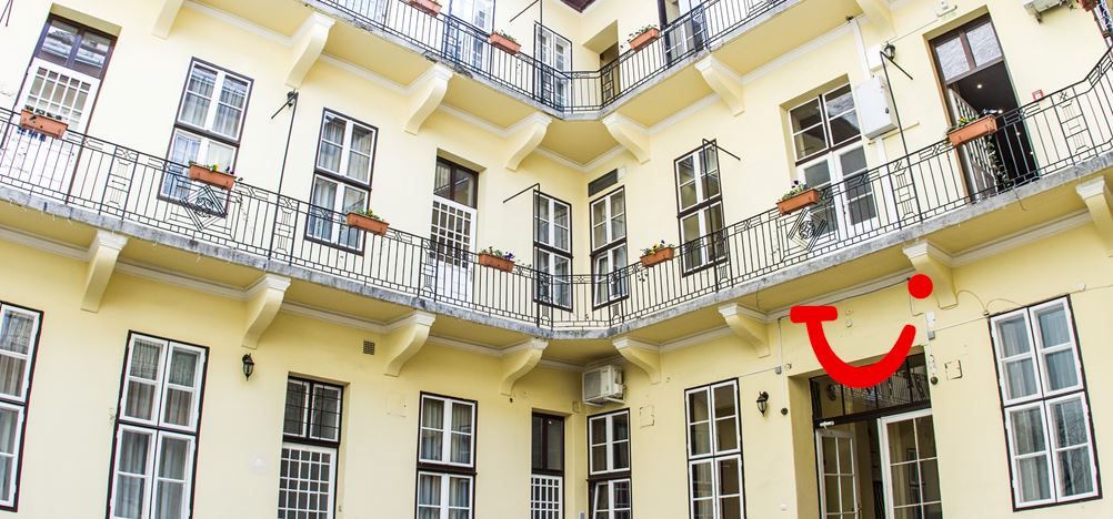 Central Hotel 21