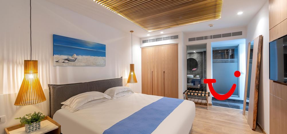 Limanaki Beach Hotel