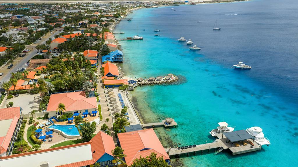 Hotel Divi Flamingo Beach Resort