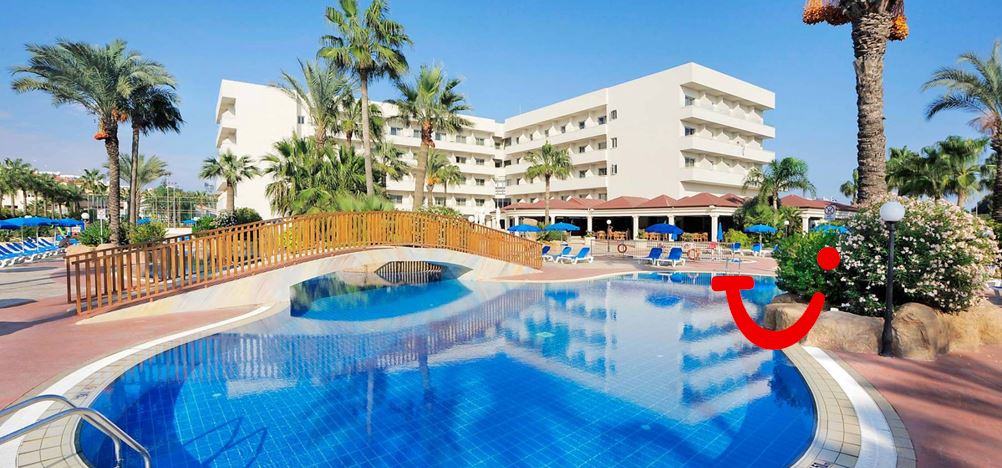 Nissiana Hotel and Bungalows