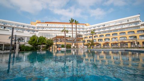 St George Beach Hotel & Spa Cyprus West Cyprus Paphos sfeerfoto groot