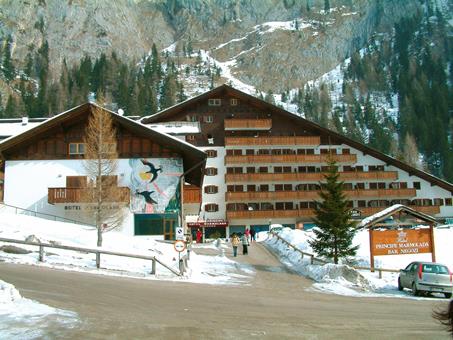 Wintersport Principe Marmolada in Malga Ciapela (Dolomieten, Italië)