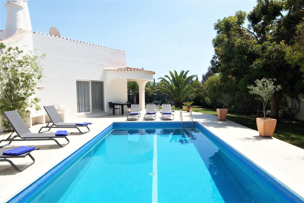 Online bestellen: Villa's Carvoeiro Clube