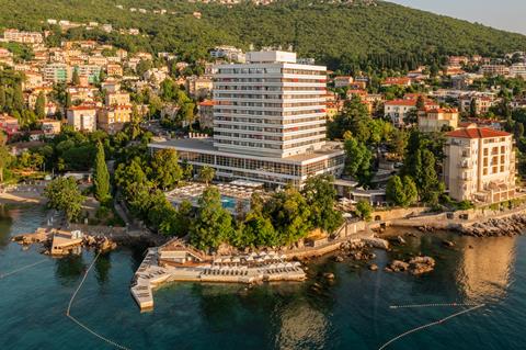 Ambasador Kroatië Kvarner Baai Opatija sfeerfoto groot