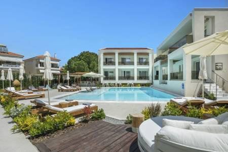 Mirablue Luxury Residences