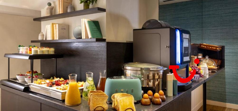 Midnight Hotel Paris