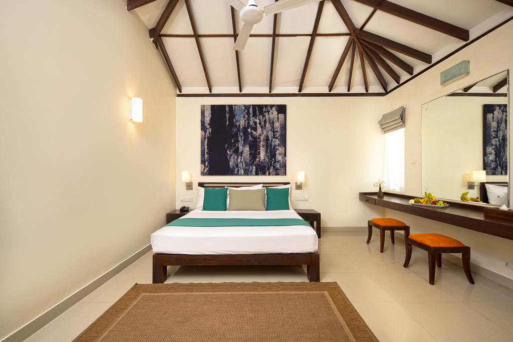 Club Dolphin - Waikkal, Sri Lanka