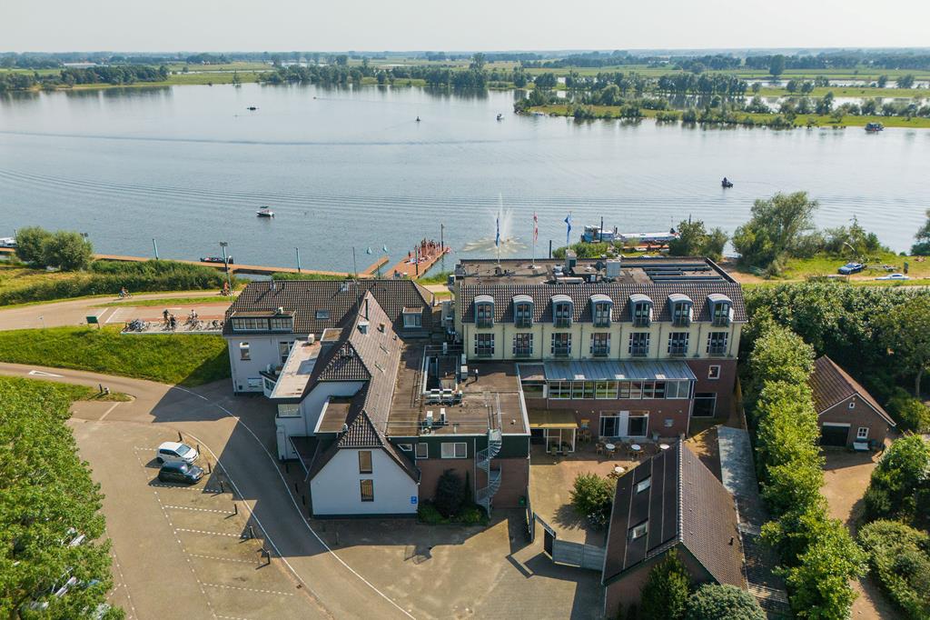 Hoogeerd - Niftrik, Nederland