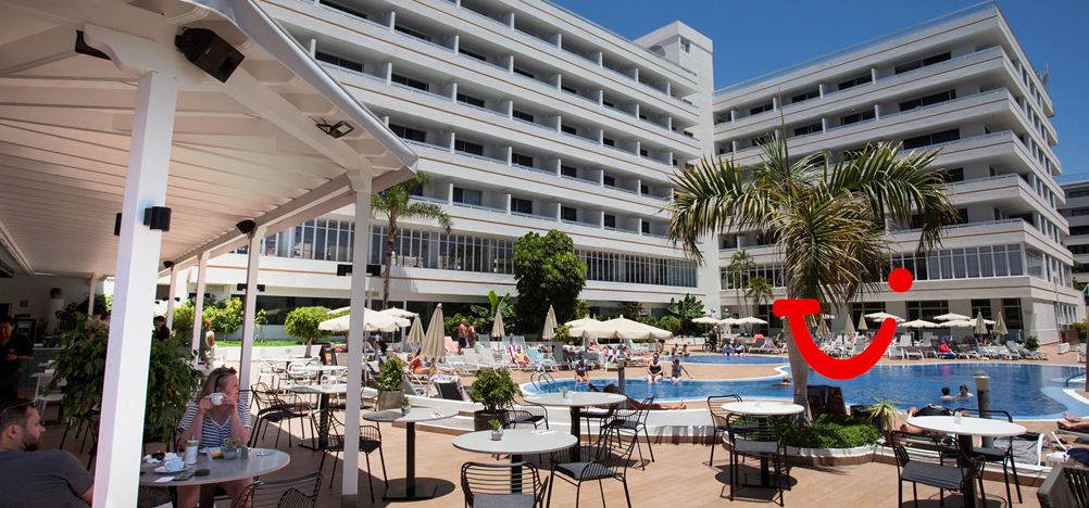 Coral Suites & Spa