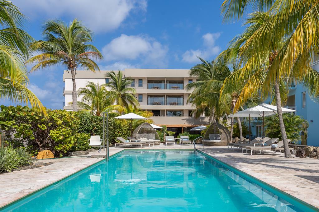 Dolphin Suites