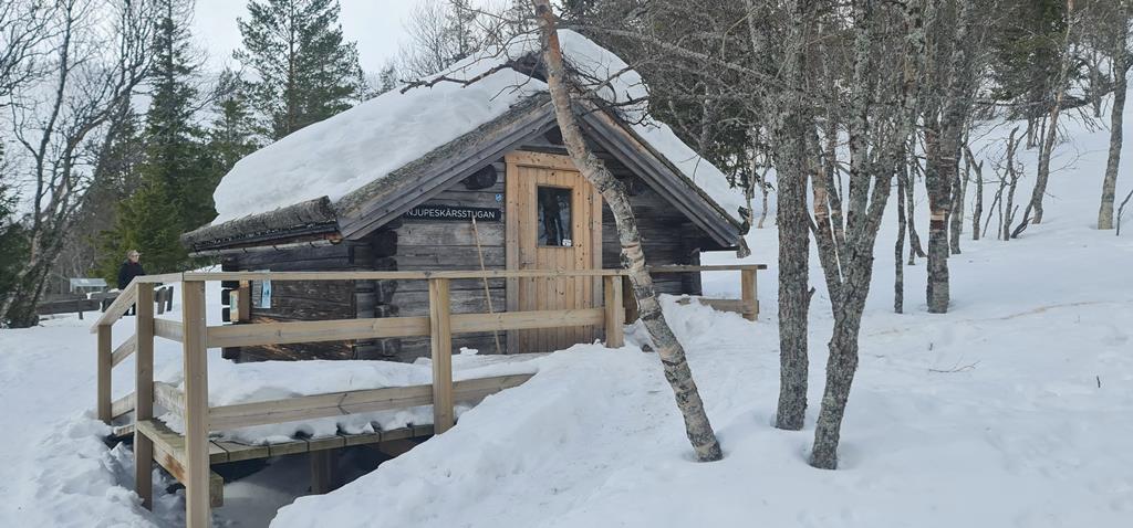 Tuin en natuur rond Villa Fregn in Ljordalen (miniatuur)
