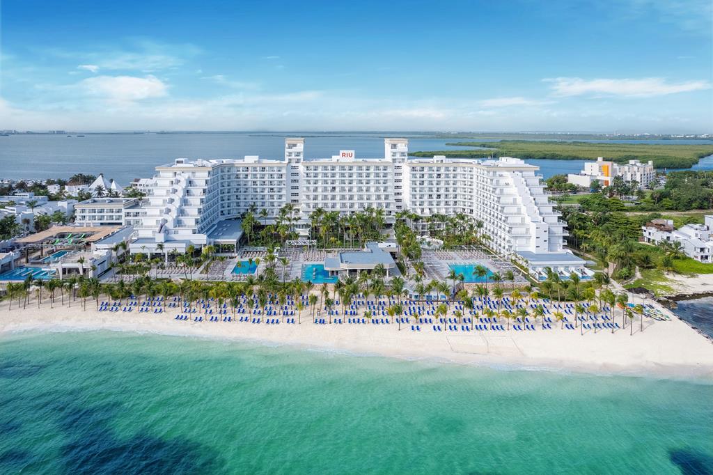 Online bestellen: Hotel Riu Caribe