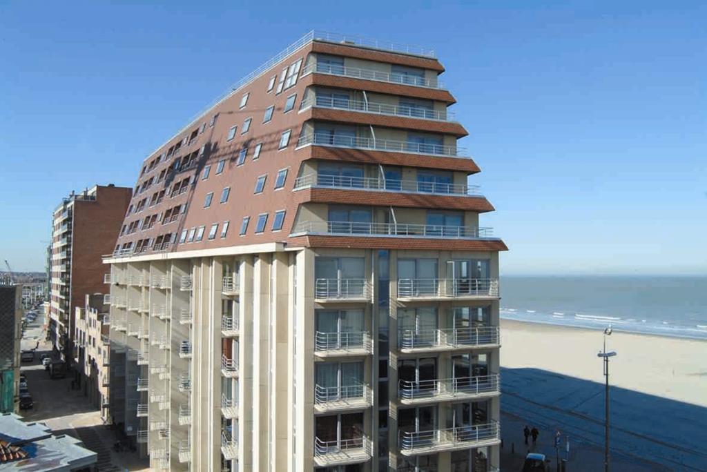 Online bestellen: Holiday Suites Blankenberge