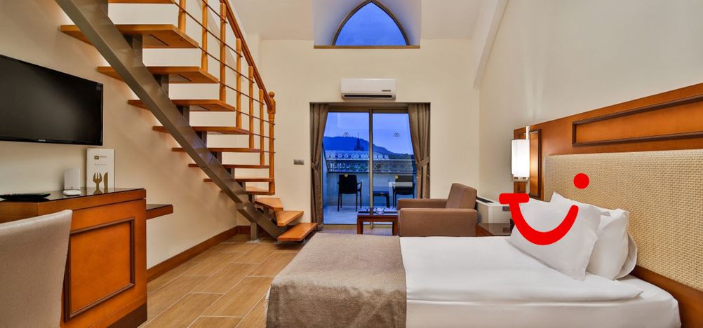 Crystal Prestige Elite Hotel