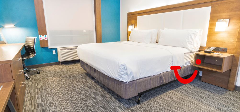 Holiday Inn Express Hollywood Walk of Fame