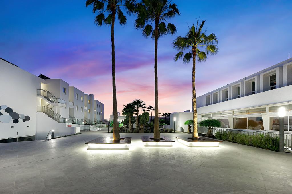 aequora-lanzarote-suites