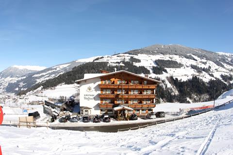 Alpen Wohlfühlhotel Dörflwirt Oostenrijk Tirol Hainzenberg sfeerfoto groot
