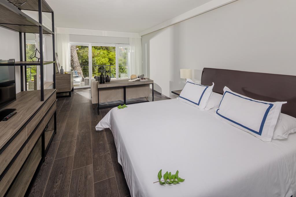 4 Dagen logies/ontbijt Milna Osam Adult Only