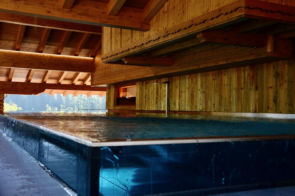 Wintersport 4* Oostenrijk € 10011,- ▷ met de hond op vakantie