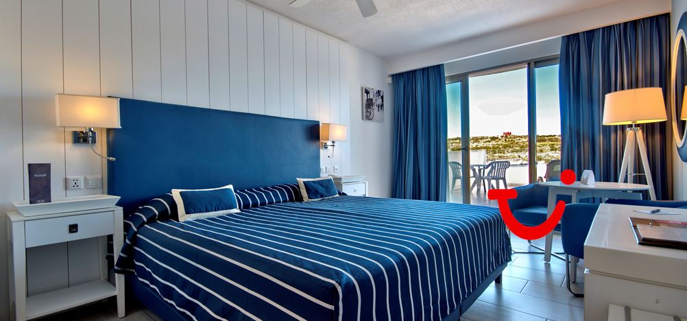 db Seabank Resort + Spa