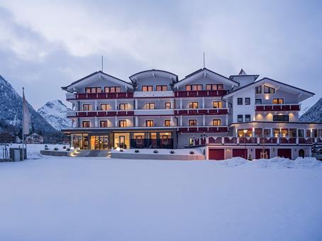 Toeren Achental - Oostenrijk € 408,- ⁂ inclusief skipas