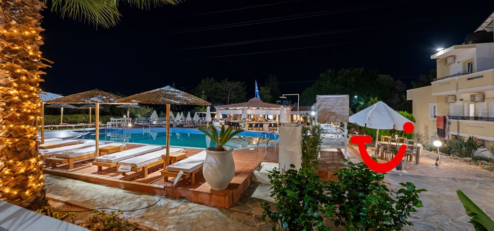 Nikos Apartments