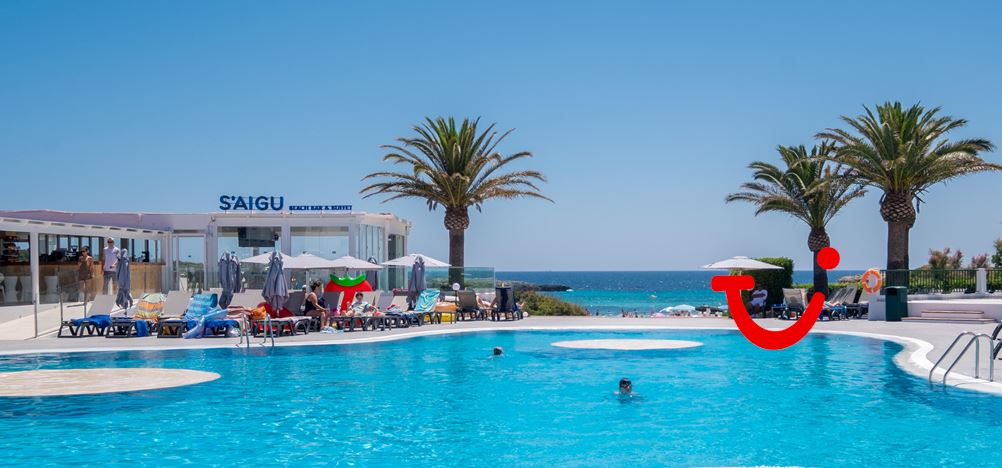 FERGUS Style Carema Beach