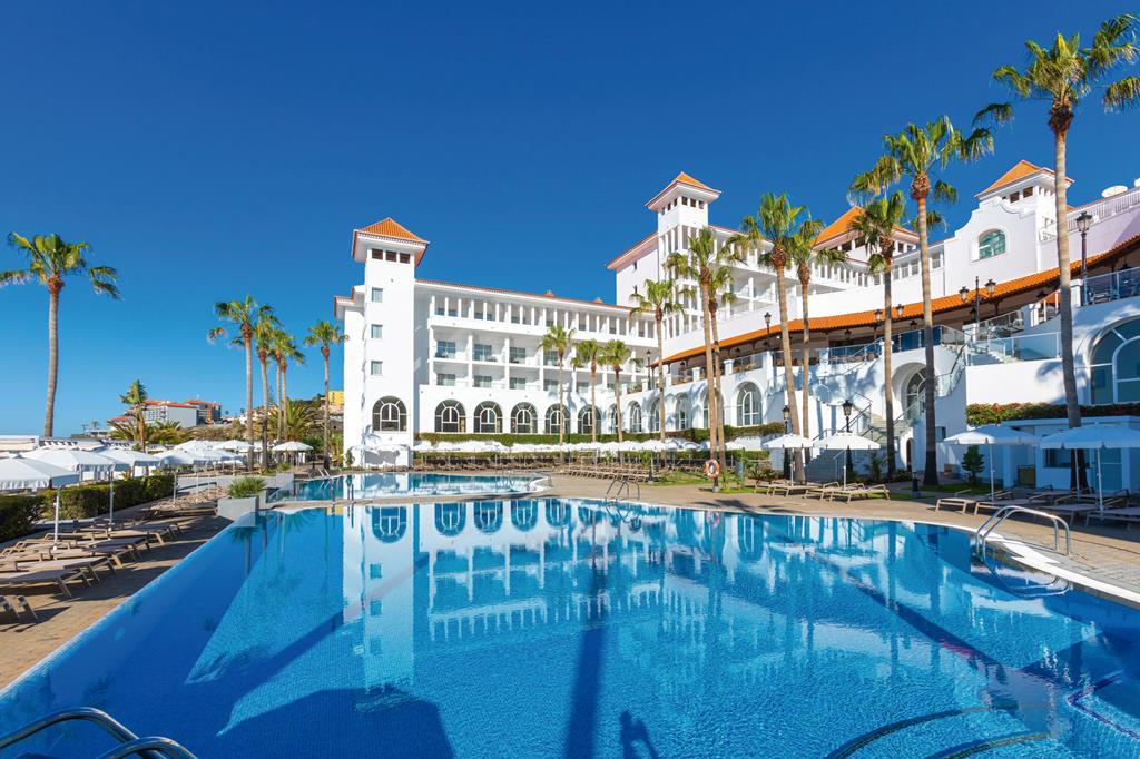 Online bestellen: Riu Madeira