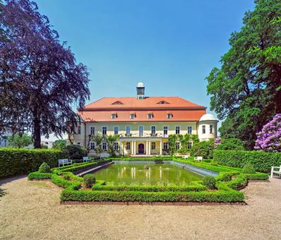 Schloss Schweinsburg Duitsland Saksen Neukirchen Pleisse sfeerfoto groot