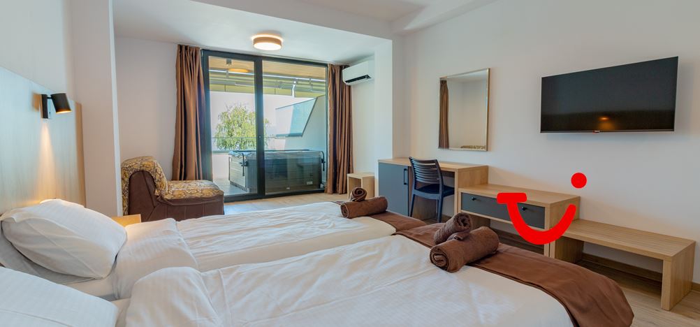 Lago Hotel & Spa