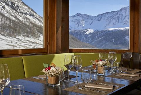 Inpakkers prijs skivakantie Val Senales ❄ 8 Dagen logies Blu Hotel Senales Zirm Cristal
